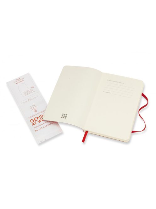MOLESKINE NOTESZ QP613F2 PUHA SKARLÁT PIROS "P" SIMA (7490141004)